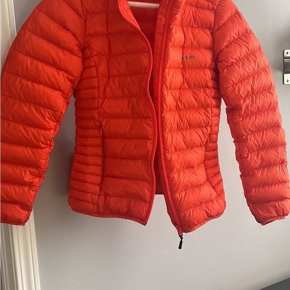 Roots - super bright orange 🍊 extra small down filled packable jacket! - Picture 3 of 5